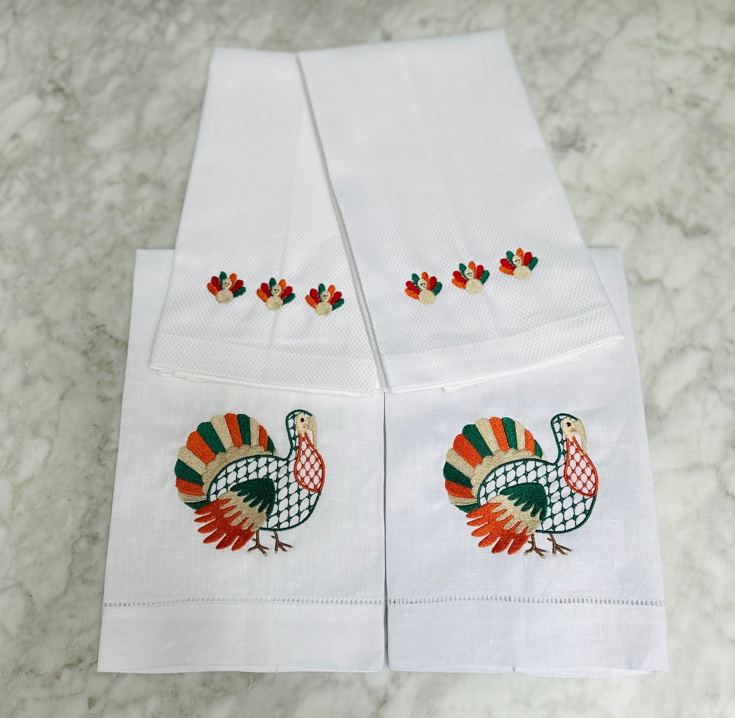 Seasonal guest towel image 2