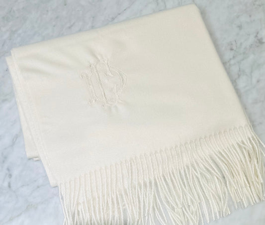 Cashmere wrap