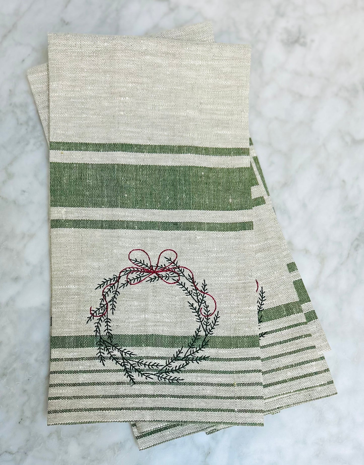 Stonewashed linen towels